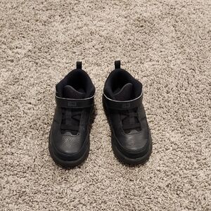 Jordan Kids' Black Low-Top Sneakers with Hook-and-Loop Strap